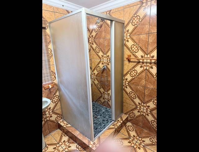 1 bed property to rent in ELOFFSDAL